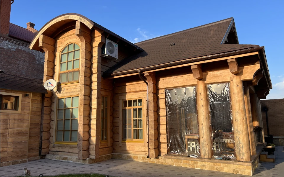 Строительство срубов домов и бань из Алтайского кедра