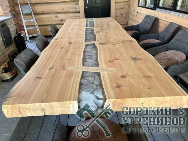 169 стол из лафета кедра