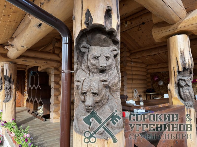 8 резные медведи