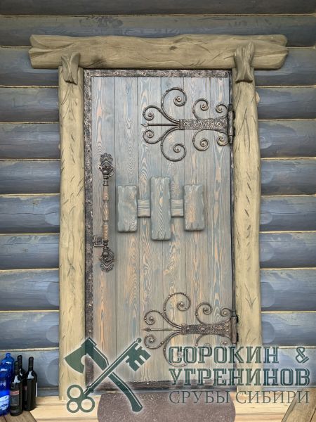 1 дверь из лиственницы
