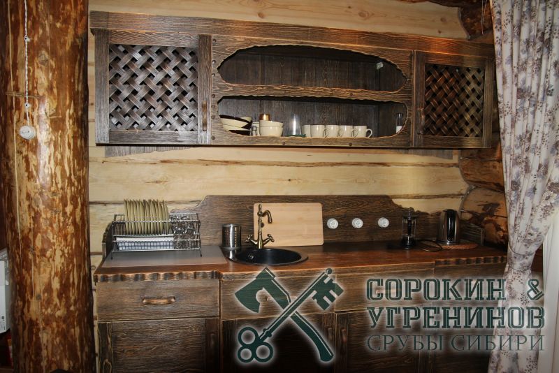 55 кухонныи гарнитур под старину