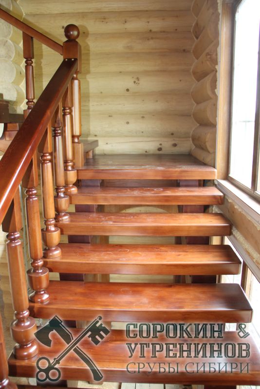 46 лестница в деревянном доме